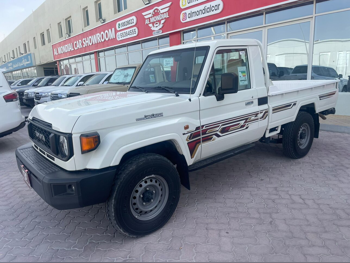 Toyota Land Cruiser LX 2024 Automatic 26,000 Km 6 Cylinder Four Wheel Drive (4WD) Pick Up White With Warranty
