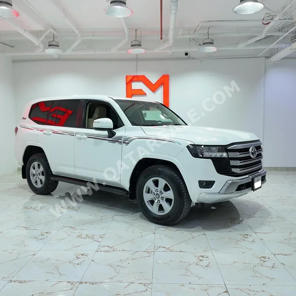 Toyota  Land Cruiser  GXR Twin Turbo  2022  Automatic  186,000 Km  6 Cylinder  Four Wheel Drive (4WD)  SUV  White