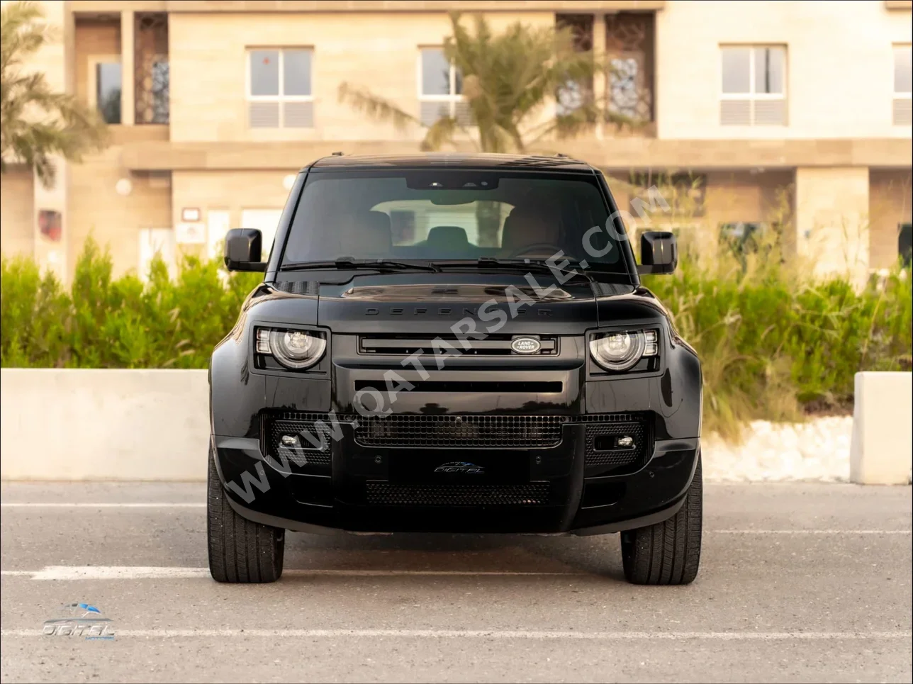 Land Rover  Defender  110 HSE  2023  Automatic  30,300 Km  6 Cylinder  Four Wheel Drive (4WD)  SUV  Black