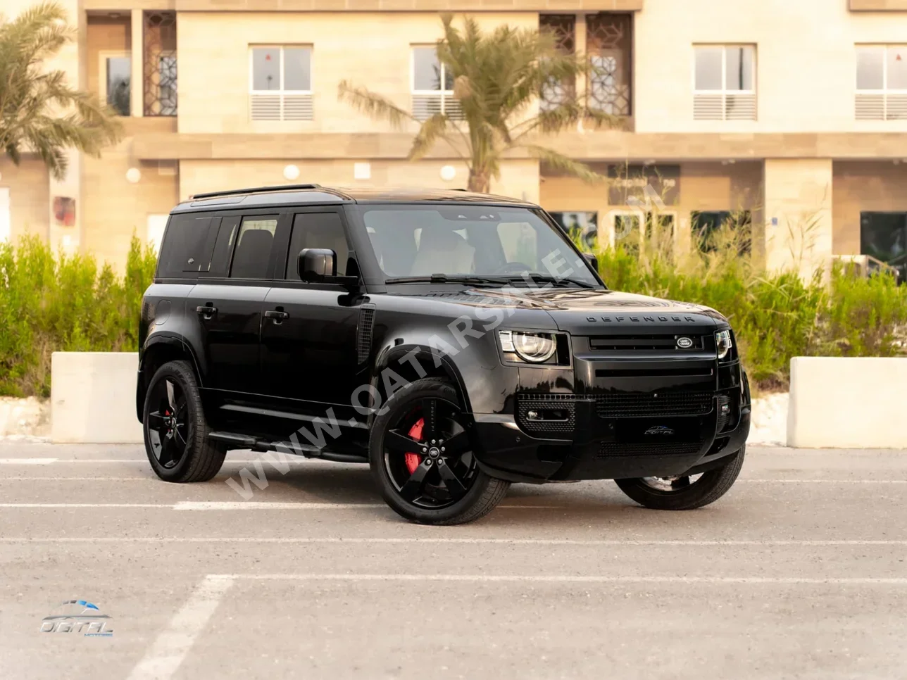 Land Rover  Defender  110 HSE  2023  Automatic  30,300 Km  6 Cylinder  Four Wheel Drive (4WD)  SUV  Black