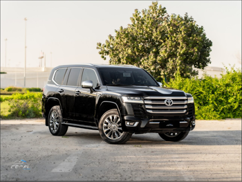 تويوتا  لاند كروزر  في اكس  2022  اوتوماتيك  87,500 كم  6 سلندر  دفع رباعي  اس يو في  أسود