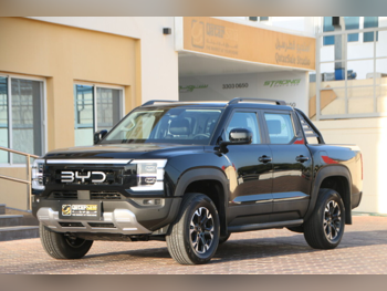 بي واي دي شارك 6 2025 اوتوماتيك 0 كم 4 سلندر دفع رباعي بيكب أسود تحت الضمان