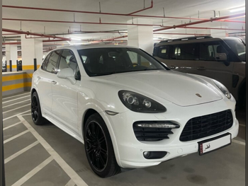 Porsche  Cayenne  GTS  2014  Automatic  110,000 Km  8 Cylinder  Four Wheel Drive (4WD)  SUV  White