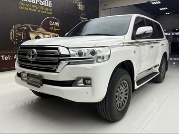 Toyota Land Cruiser VXR 2018 Automatic 416,000 Km 8 Cylinder Four Wheel Drive (4WD) SUV White