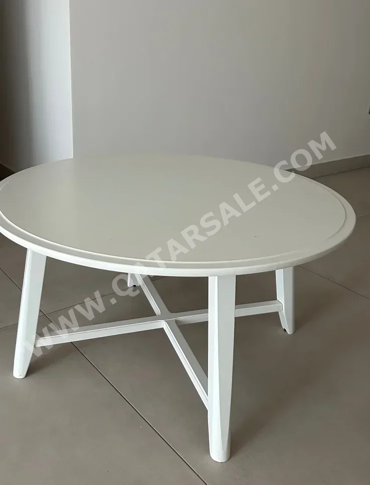 الطاولات والخزائن الجانبية منضدة القهوة  - ايكيا  - أبيض