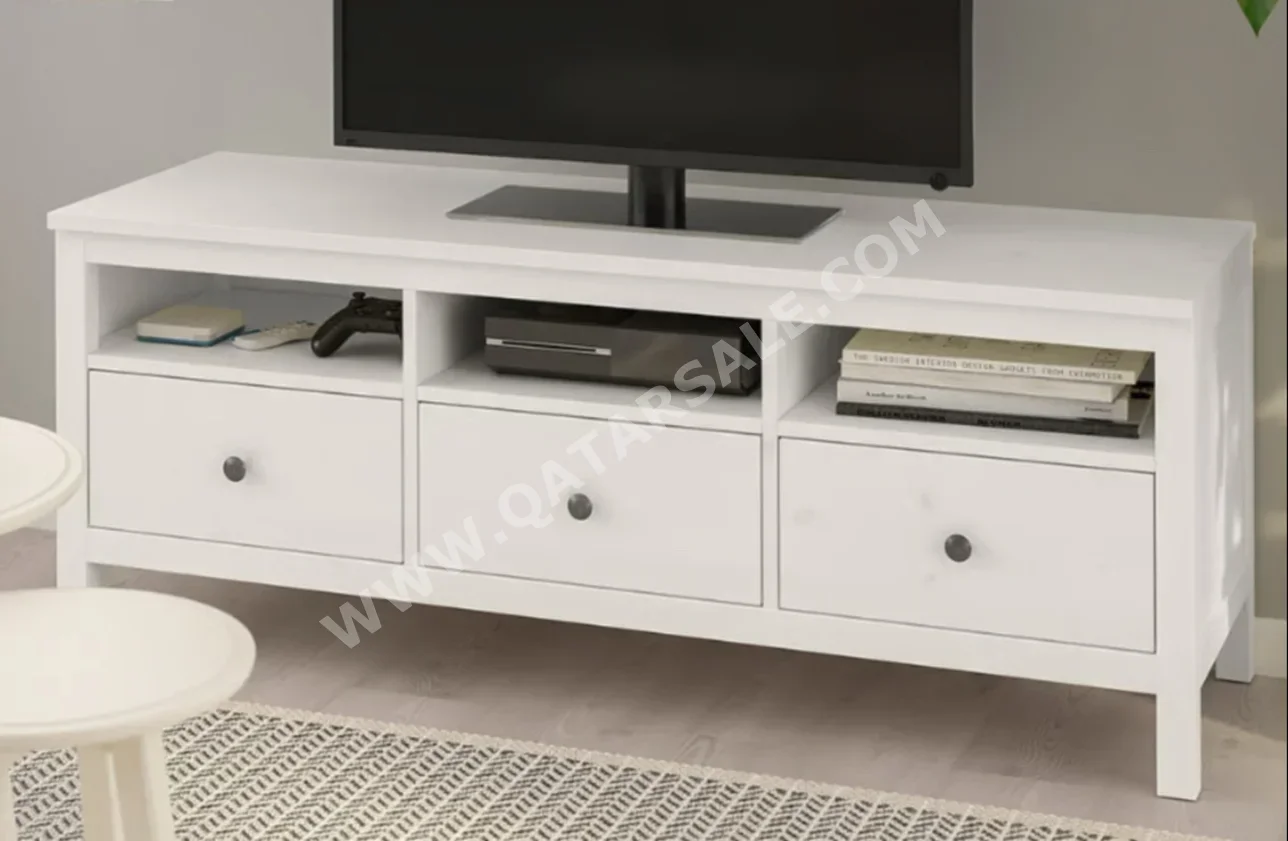 طاولة تلفاز - ايكيا - أبيض