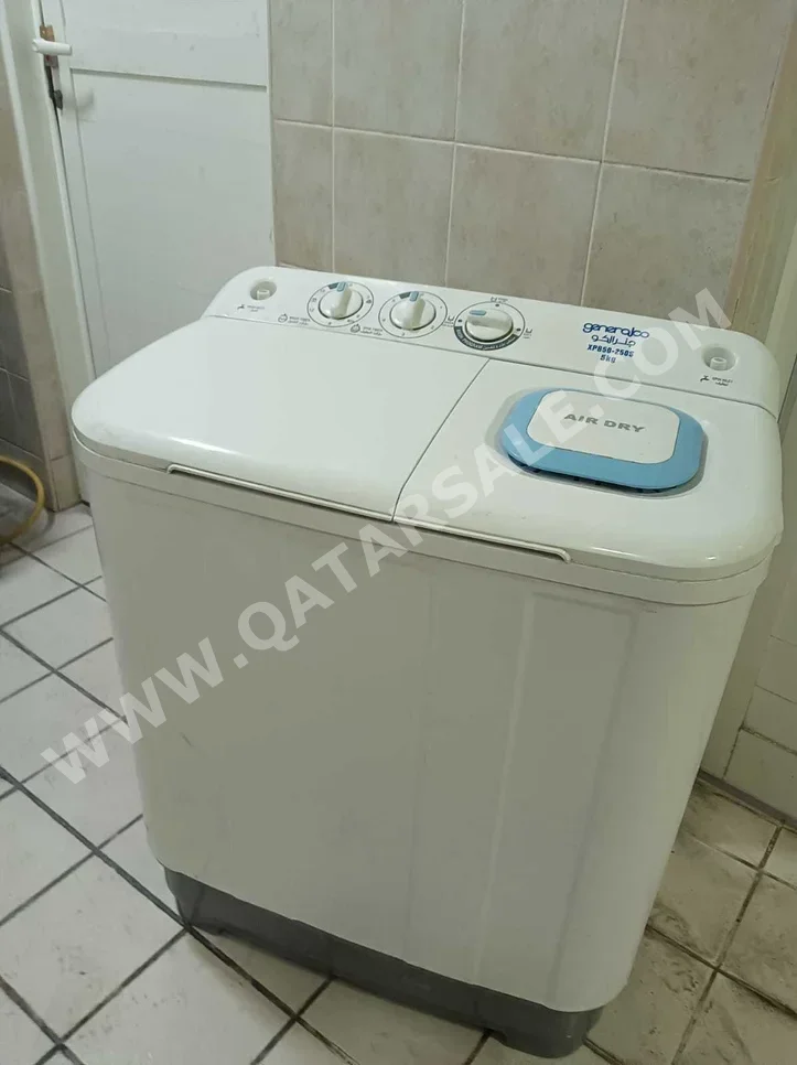 مجموعات الغسالات والمجففات جنرالكو \  5 كغ  أبيض  غسالة تحميل أمامي  كهرباء