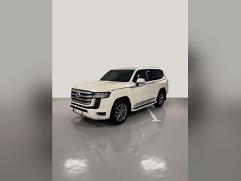 تويوتا لاند كروزر جي اكس ار توين توربو 2024 اوتوماتيك 52,000 كم 6 سلندر دفع رباعي اس يو في أبيض تحت الضمان