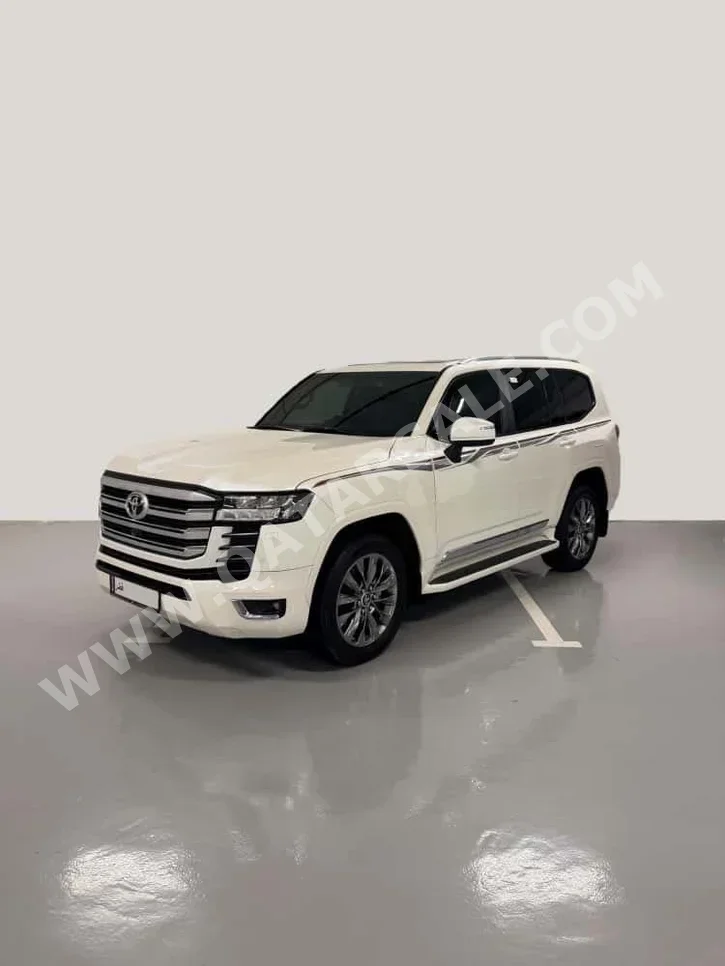 Toyota  Land Cruiser  GXR Twin Turbo  2024  Automatic  52,000 Km  6 Cylinder  Four Wheel Drive (4WD)  SUV  White  With Warranty