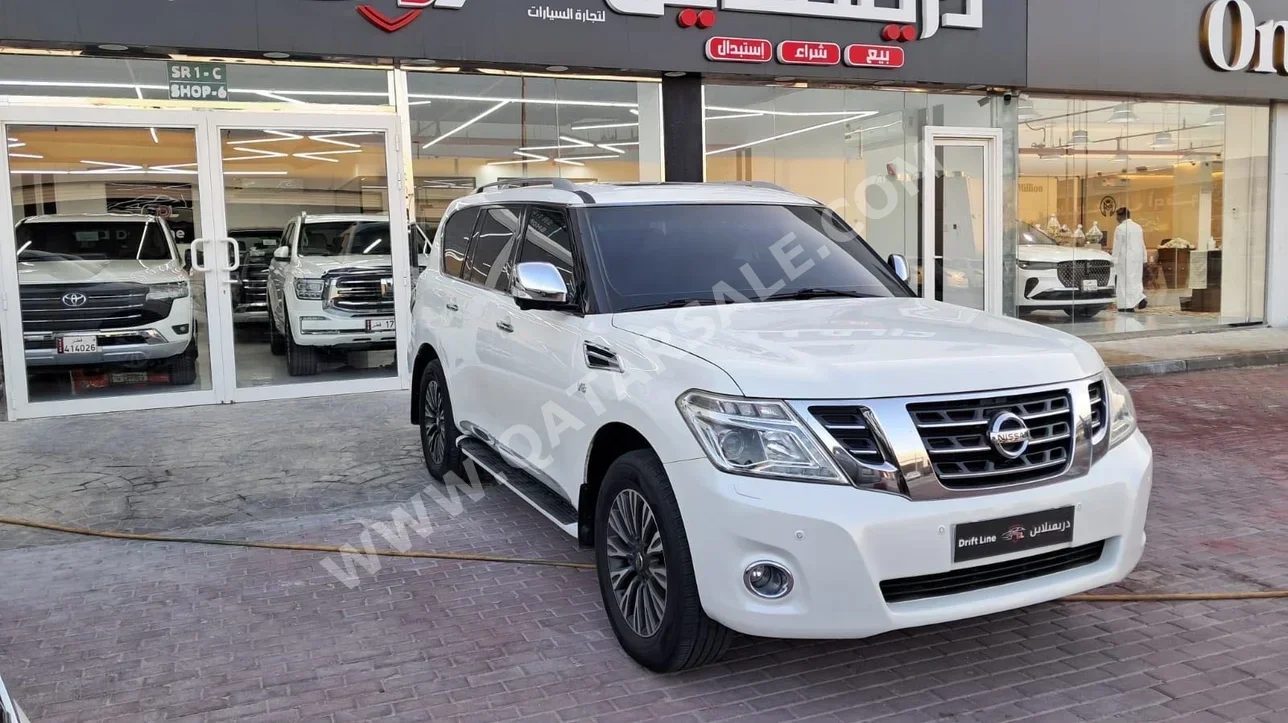 نيسان  باترول  اس اي  2014  اوتوماتيك  257,000 كم  8 سلندر  دفع رباعي  اس يو في  أبيض