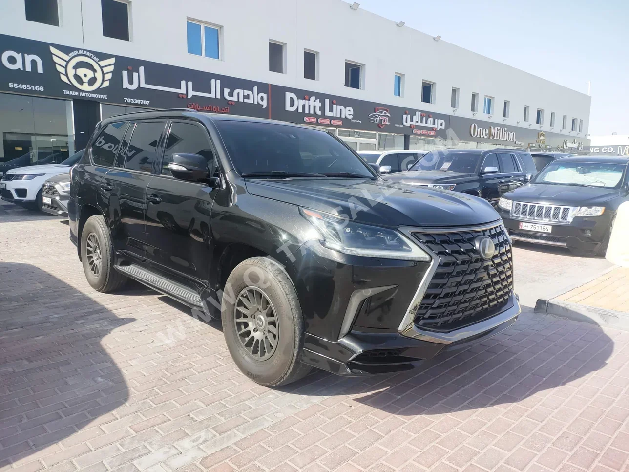 لكزس  ال اكس  570 اس بلاك ايديشن  2016  اوتوماتيك  287,000 كم  8 سلندر  دفع رباعي  اس يو في  أسود