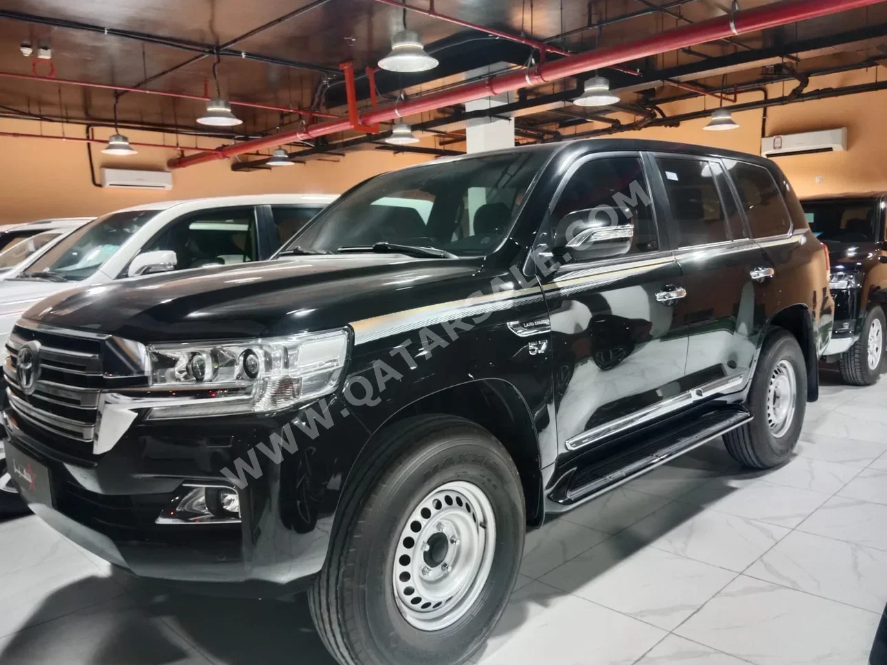 Toyota  Land Cruiser  VXR  2021  Automatic  189,000 Km  8 Cylinder  Four Wheel Drive (4WD)  SUV  Black