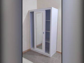 خزائن ودواليب الملابس والزينة - دوحة فيرنيتشر  - خزائن  - أبيض