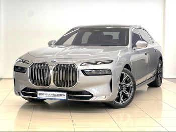 BMW  7-Series  735 i  2023  Automatic  31,800 Km  6 Cylinder  All Wheel Drive (AWD)  Sedan  Silver  With Warranty