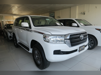 Toyota  Land Cruiser  GX  2020  Automatic  312,000 Km  6 Cylinder  Four Wheel Drive (4WD)  SUV  White