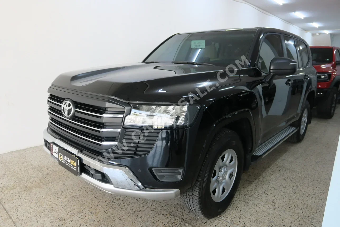 تويوتا  لاند كروزر  جي اكس  2024  اوتوماتيك  39,000 كم  6 سلندر  دفع رباعي  اس يو في  أسود  تحت الضمان