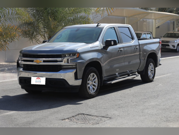 شفروليه  سلفرادو  ال تي  2021  اوتوماتيك  61,000 كم  8 سلندر  دفع رباعي  بيكب  رمادي