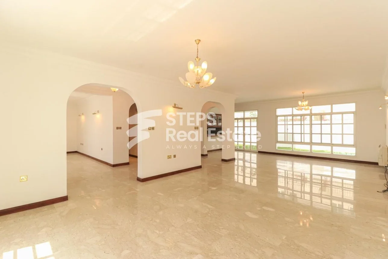 مُجَمَّع  - نصف مفروشة  - الريان  - الوعب  - 4 غرف نوم