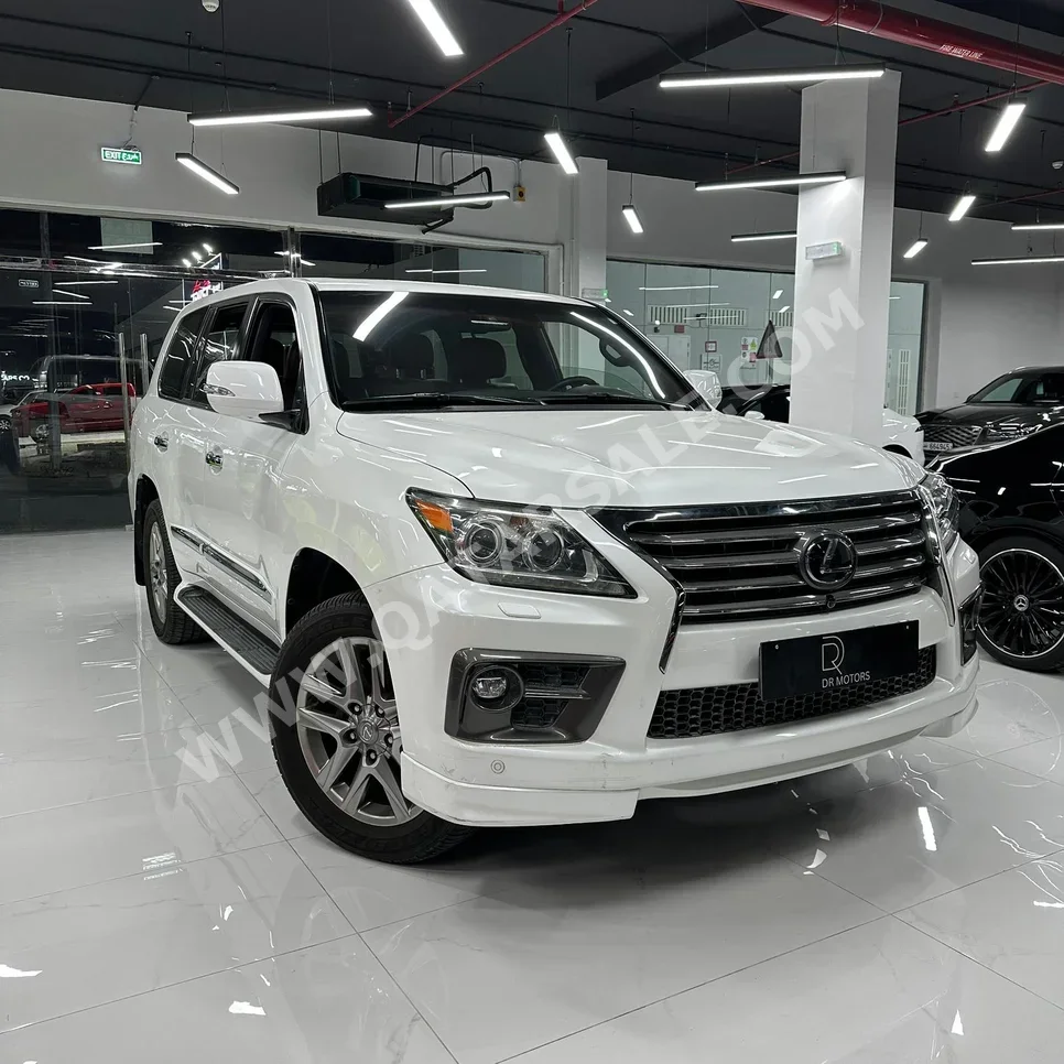 لكزس  ال اكس  570 اس  2015  اوتوماتيك  89,000 كم  8 سلندر  دفع رباعي  اس يو في  أبيض