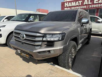 Toyota  Land Cruiser  GXR Twin Turbo  2023  Automatic  100,000 Km  6 Cylinder  Four Wheel Drive (4WD)  SUV  Gold