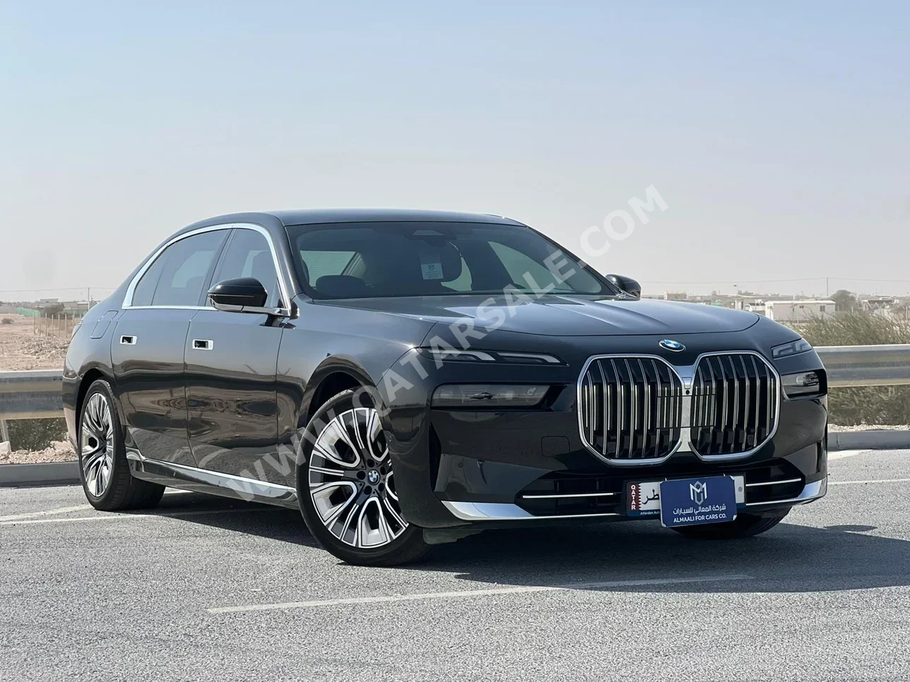 BMW  7-Series  735 i  2024  Automatic  15,000 Km  8 Cylinder  Rear Wheel Drive (RWD)  Sedan  Black  With Warranty