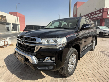 Toyota  Land Cruiser  GXR  2021  Automatic  138,000 Km  8 Cylinder  Four Wheel Drive (4WD)  SUV  Black