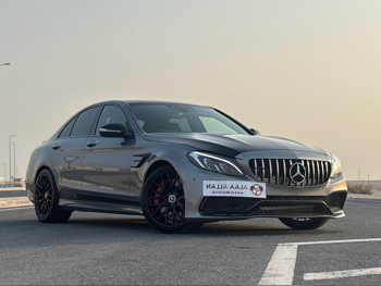 مرسيدس - بنز  سي - كلاس  63 AMG  2015  اوتوماتيك  120,500 كم  8 سلندر  دفع خلفي  سيدان  رمادي