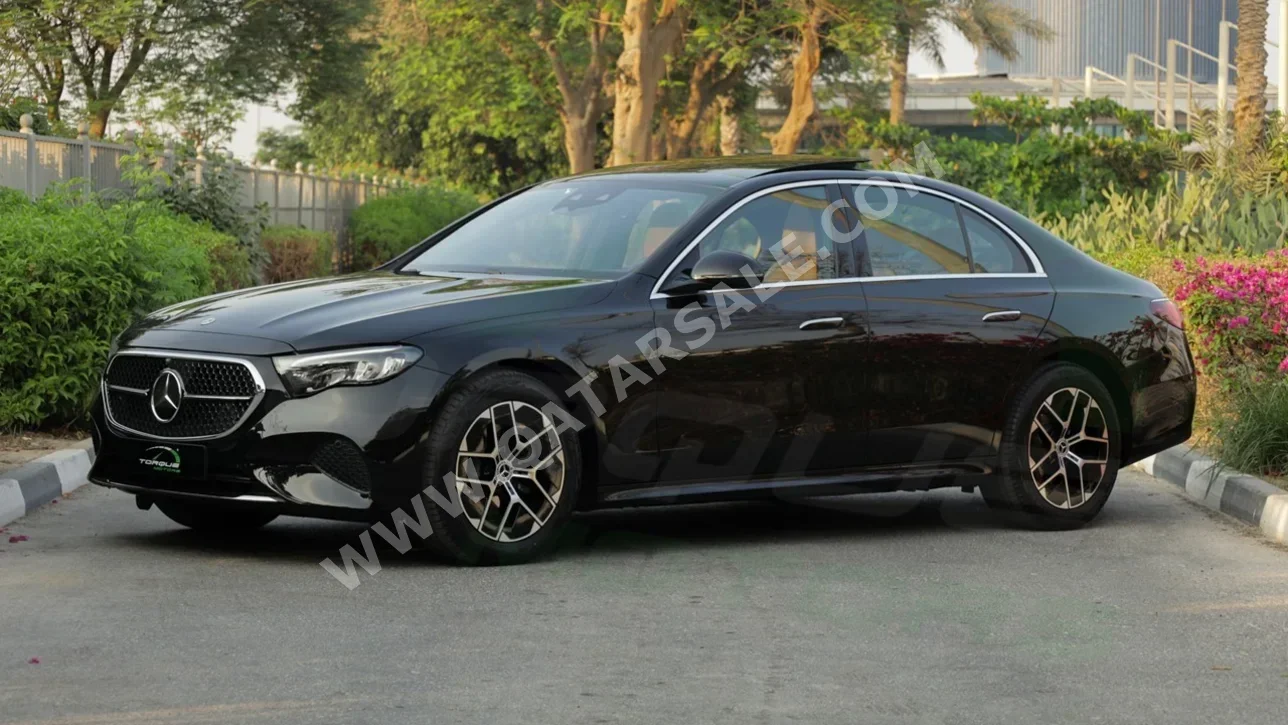 Mercedes-Benz  E-Class  200  2025  Automatic  0 Km  4 Cylinder  Rear Wheel Drive (RWD)  Sedan  Black