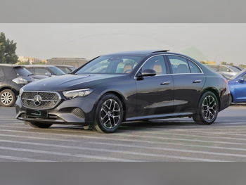 Mercedes-Benz  E-Class  200  2025  Automatic  0 Km  4 Cylinder  Rear Wheel Drive (RWD)  Sedan  Gray