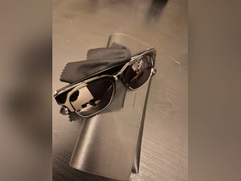 نظارة شمسية  أسود  رؤيا واحدة  لمملكة المتحدة)  لكلا الجنسين