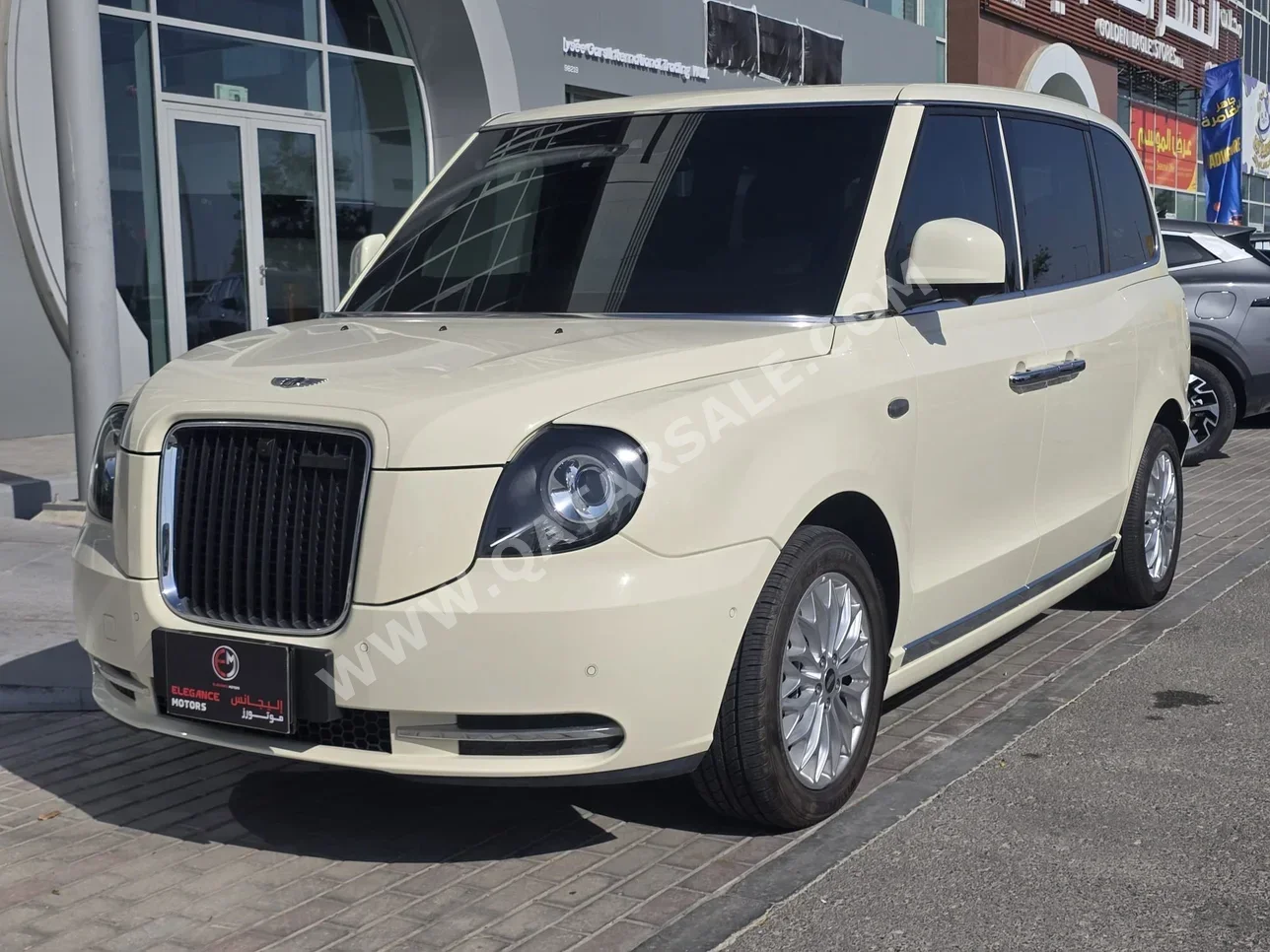 Taxi london LT 2023 Automatic 2,669 Km 4 Cylinder Rear Wheel Drive (RWD) SUV Beige
