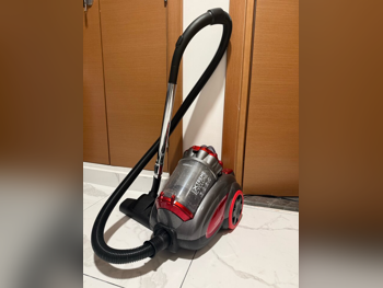 أسود  kenwood Xtreme Cyclone VBP 80.000 RG 3,5 liter  الصين  وزن خفيف  الة ذكية  حقائب الفراغ متضمنة \  مكنسة كهربائية محمولة  2020