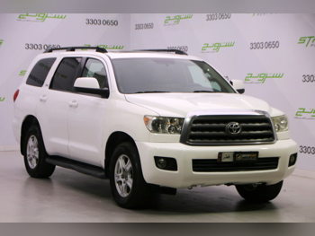 Toyota  Sequoia  2013  Automatic  232,000 Km  8 Cylinder  Four Wheel Drive (4WD)  SUV  White