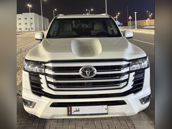 تويوتا لاند كروزر جي اكس ار توين توربو 2024 اوتوماتيك 117,000 كم 6 سلندر دفع رباعي اس يو في أبيض لؤلؤي تحت الضمان