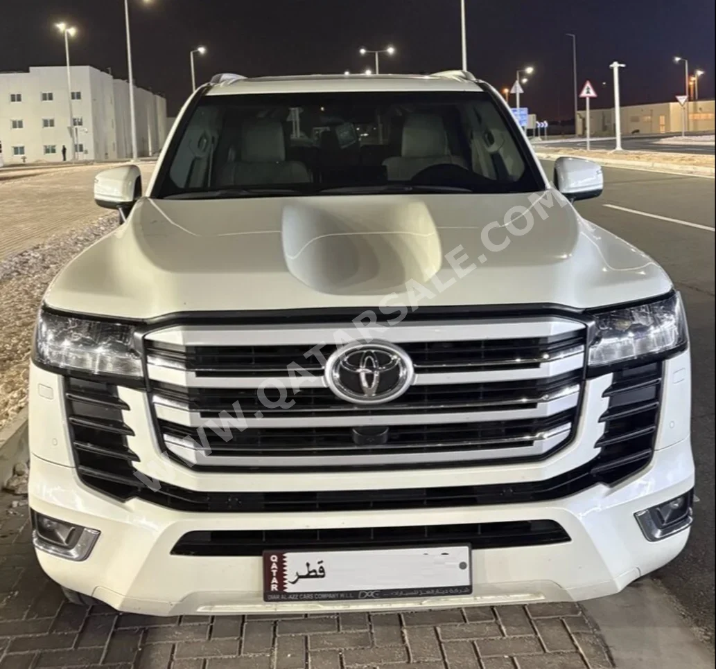 تويوتا  لاند كروزر  جي اكس ار توين توربو  2024  اوتوماتيك  117,000 كم  6 سلندر  دفع رباعي  اس يو في  أبيض لؤلؤي  تحت الضمان