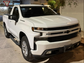 شفروليه  سلفرادو  ار اس تي  2019  اوتوماتيك  190,000 كم  8 سلندر  دفع رباعي  بيكب  أبيض