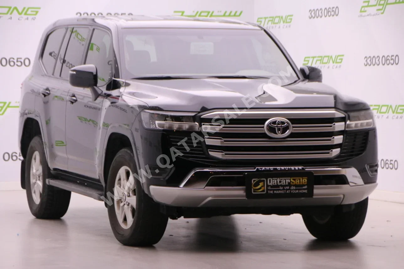 Toyota  Land Cruiser  GX  2023  Automatic  50,000 Km  6 Cylinder  Four Wheel Drive (4WD)  SUV  Black  With Warranty