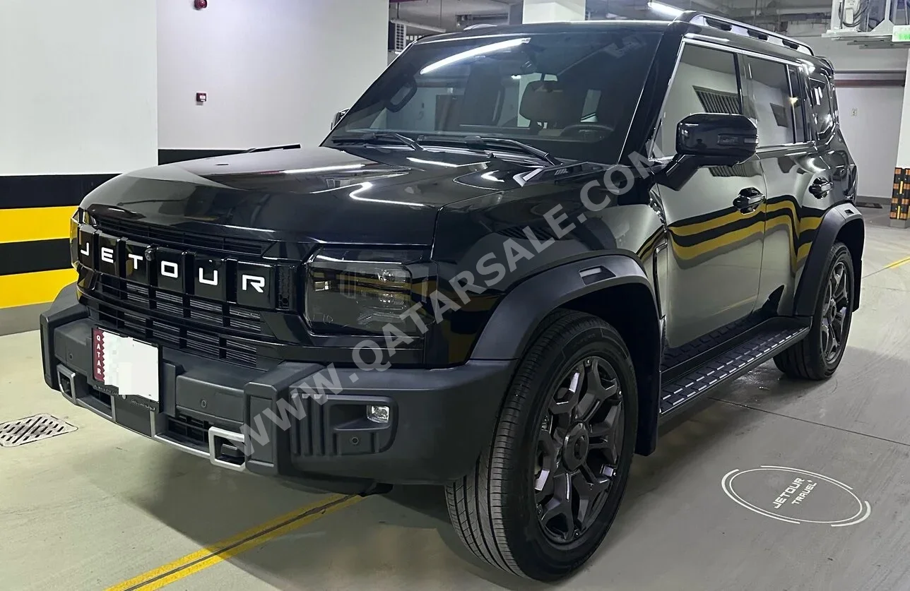 جيتور  تي 2  لكجري  2025  اوتوماتيك  17,000 كم  4 سلندر  دفع كلي مستمر  اس يو في  أسود  تحت الضمان