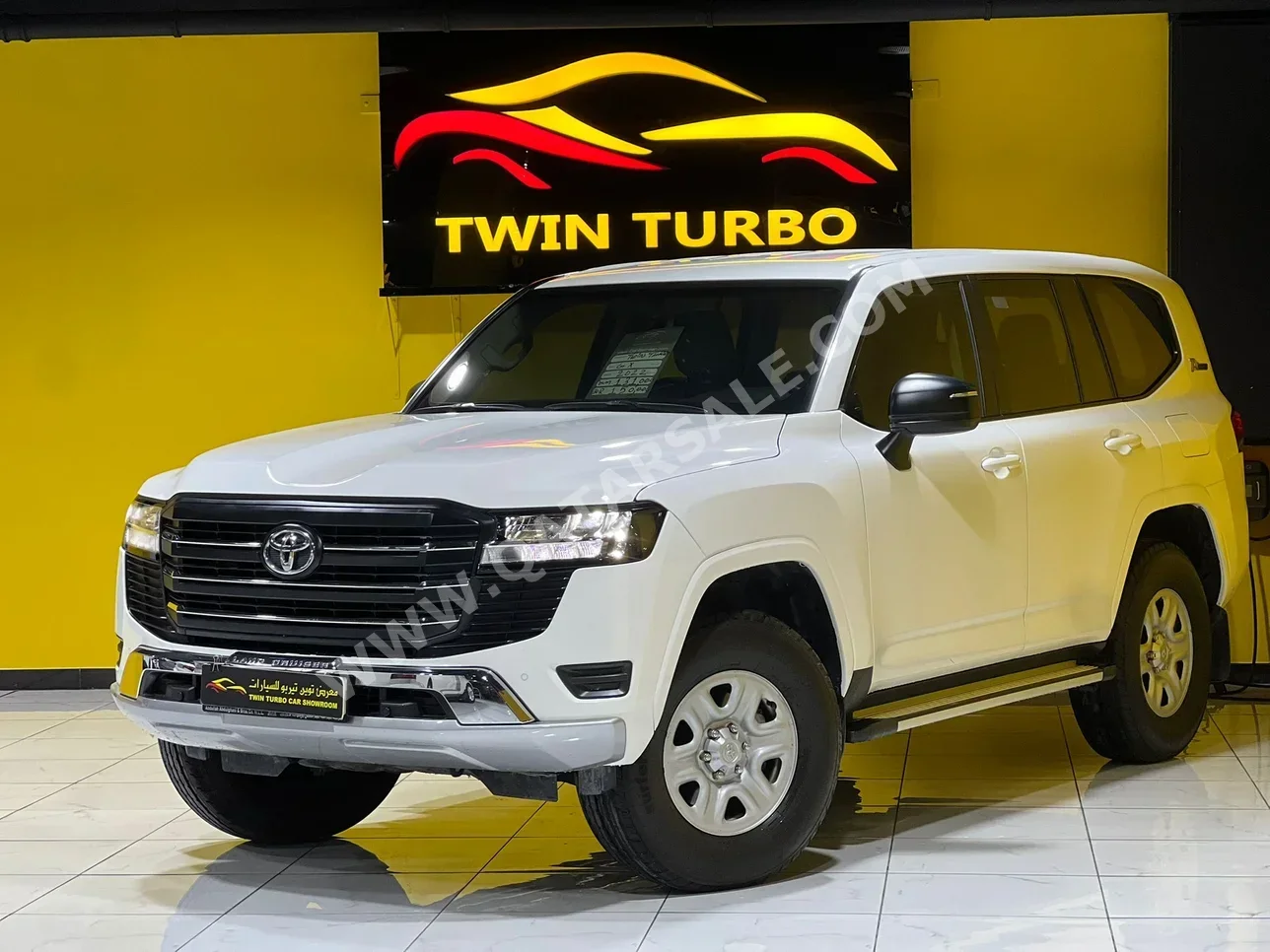 تويوتا  لاند كروزر  جي اكس  2022  اوتوماتيك  131,000 كم  6 سلندر  دفع رباعي  اس يو في  أبيض
