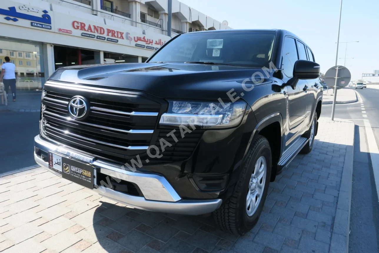 تويوتا  لاند كروزر  جي اكس  2024  اوتوماتيك  41,000 كم  6 سلندر  دفع رباعي  اس يو في  أسود  تحت الضمان