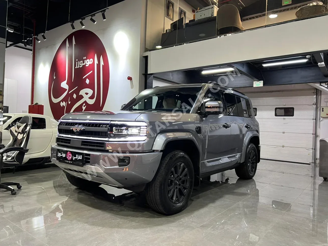 بي واي دي ليوبيرد 5 الترا 5 2025 اوتوماتيك 0 كم 4 سلندر دفع رباعي اس يو في رمادي تحت الضمان