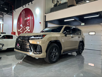 لكزس  ال اكس  600 اوفرتريل  2025  اوتوماتيك  7,000 كم  6 سلندر  دفع رباعي  اس يو في  بيج  تحت الضمان