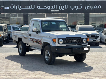 Toyota  Land Cruiser  LX  2023  Manual  38,000 Km  6 Cylinder  Four Wheel Drive (4WD)  Pick Up  Silver  With Warranty