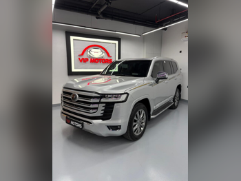 تويوتا لاند كروزر في اكس ار 2024 اوتوماتيك 7,000 كم 8 سلندر دفع رباعي اس يو في فضي تحت الضمان