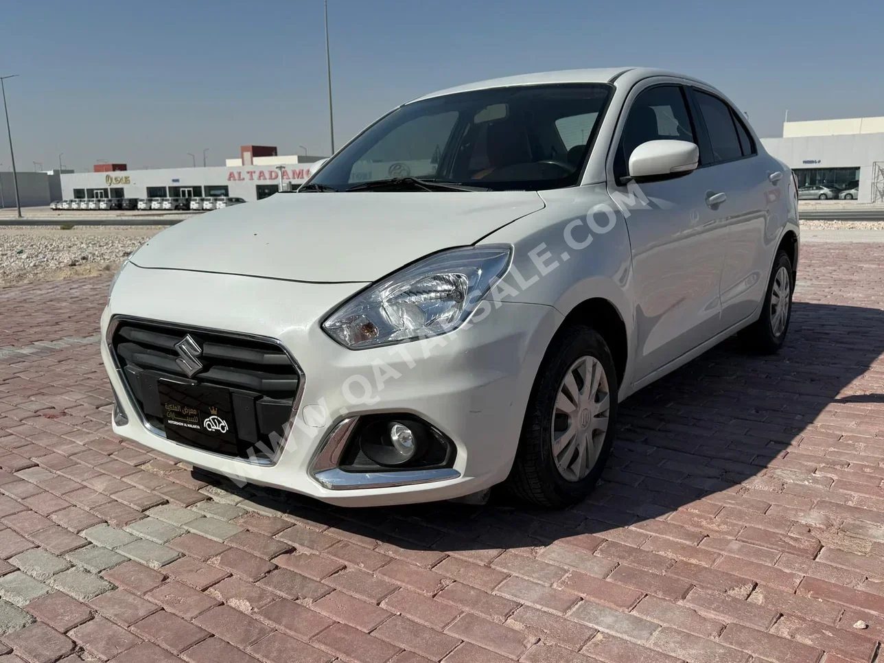 سوزوكي  ديزاير  2023  اوتوماتيك  190,000 كم  4 سلندر  سحب امامي  سيدان  أبيض