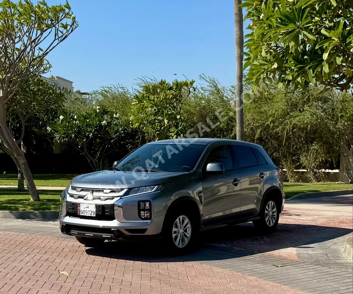 Mitsubishi ASX 2025 Automatic 3,500 Km 4 Cylinder Front Wheel Drive (FWD) SUV Gray With Warranty