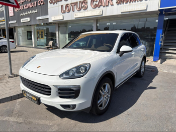 Porsche  Cayenne  2016  Automatic  136,000 Km  6 Cylinder  Four Wheel Drive (4WD)  SUV  White