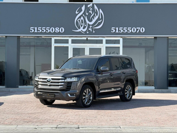 Toyota Land Cruiser GXR Twin Turbo 2025 Automatic 38,000 Km 6 Cylinder Four Wheel Drive (4WD) SUV Gray With Warranty