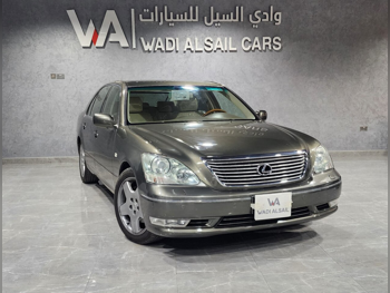 Lexus  LS  430  2005  Automatic  221,000 Km  8 Cylinder  Rear Wheel Drive (RWD)  Sedan  Gray