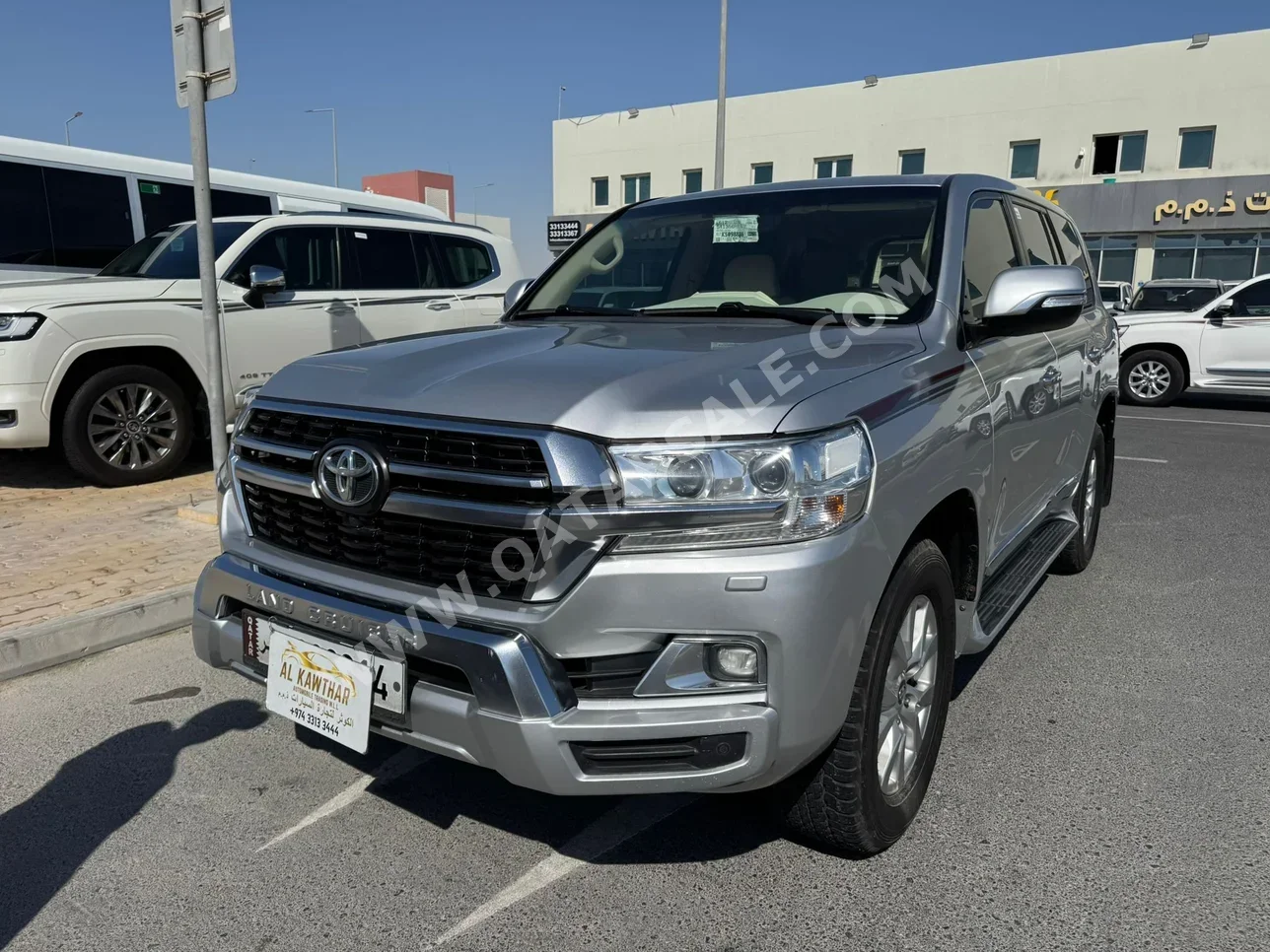 Toyota Land Cruiser GXR 2019 Automatic 236,000 Km 8 Cylinder Four Wheel Drive (4WD) SUV Silver